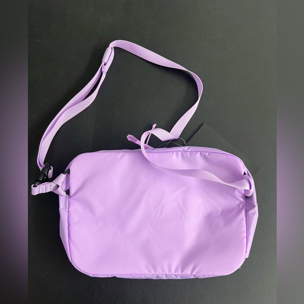A50 NWT Arc’teryx Heliad 6 Crossbody Bag Storm Glow